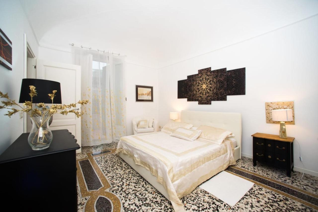 Sabrina'S Relax Fra Mare E Storia Apartment ซาโวนา ภายนอก รูปภาพ